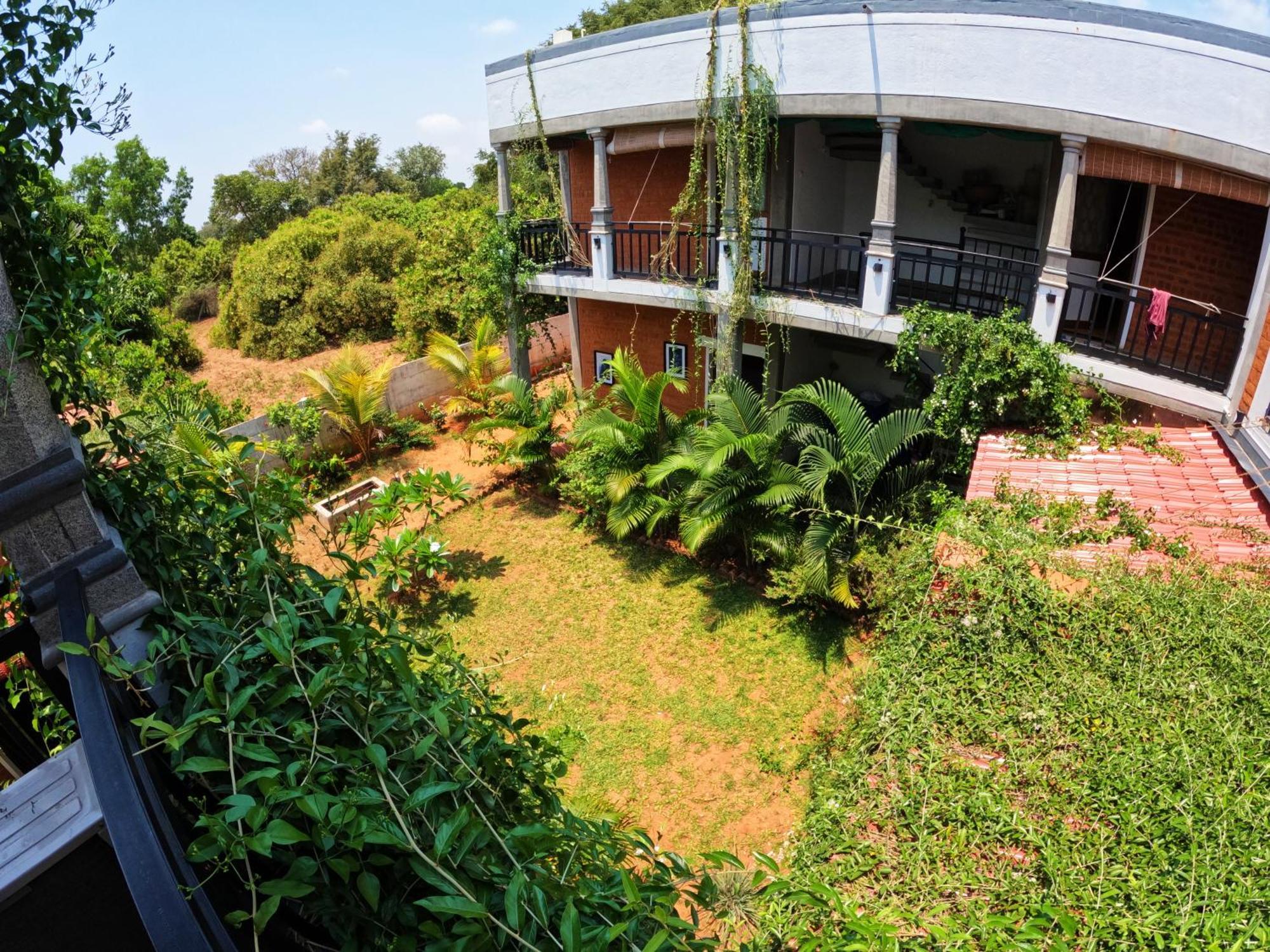 Wow Farm House Auroville Exterior foto